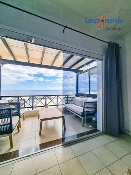 Appartamento The Blue Cris-Tol Vv With Sea View Puerto del Carmen  Esterno foto